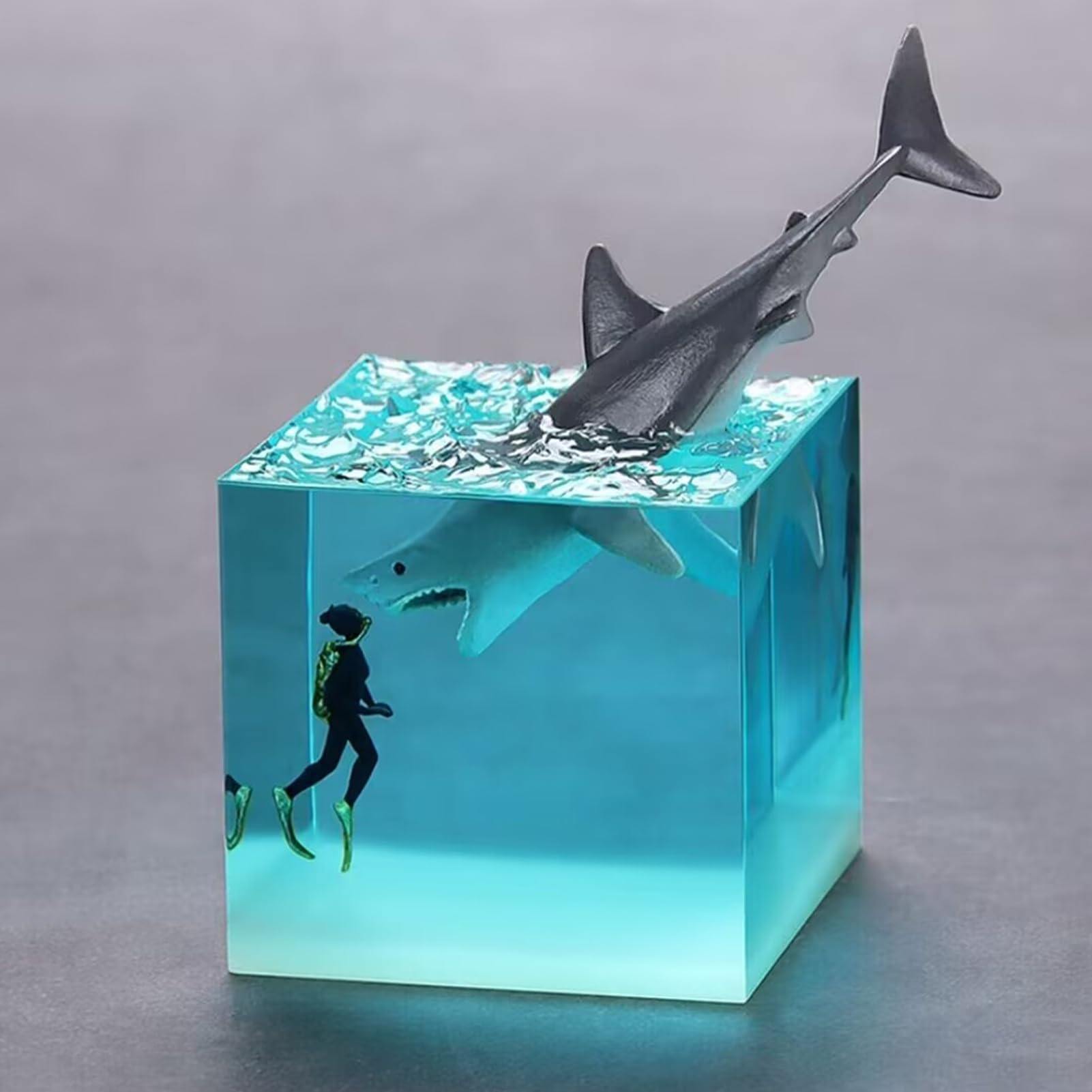 Amazon.co.jp: 透明感のある置物 海洋芸術樹脂のシャチが水クジラの魚