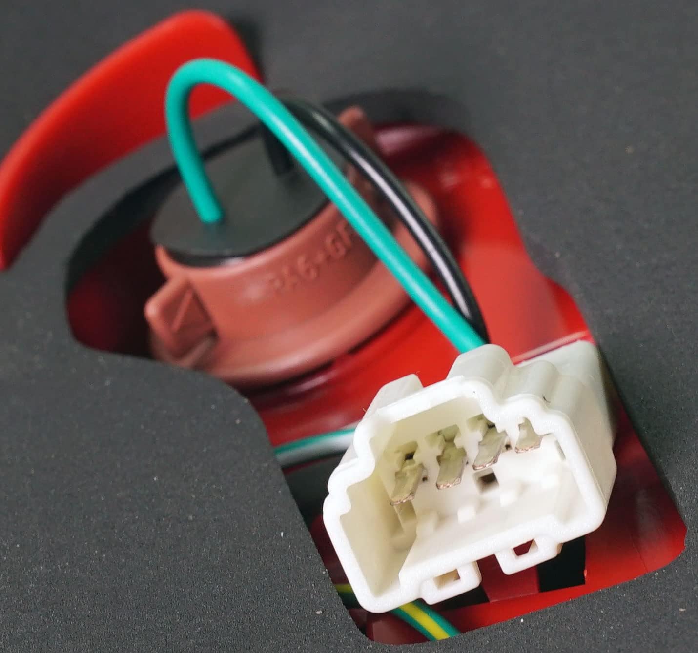 Garage-Pro Tail Light Compatible with Infiniti G35 2007-2008, G37 2009-2013, G25 2011-2012, Q40 2015 4-Door, Sedan Halogen with bulb(s) Driver Side IN2800118