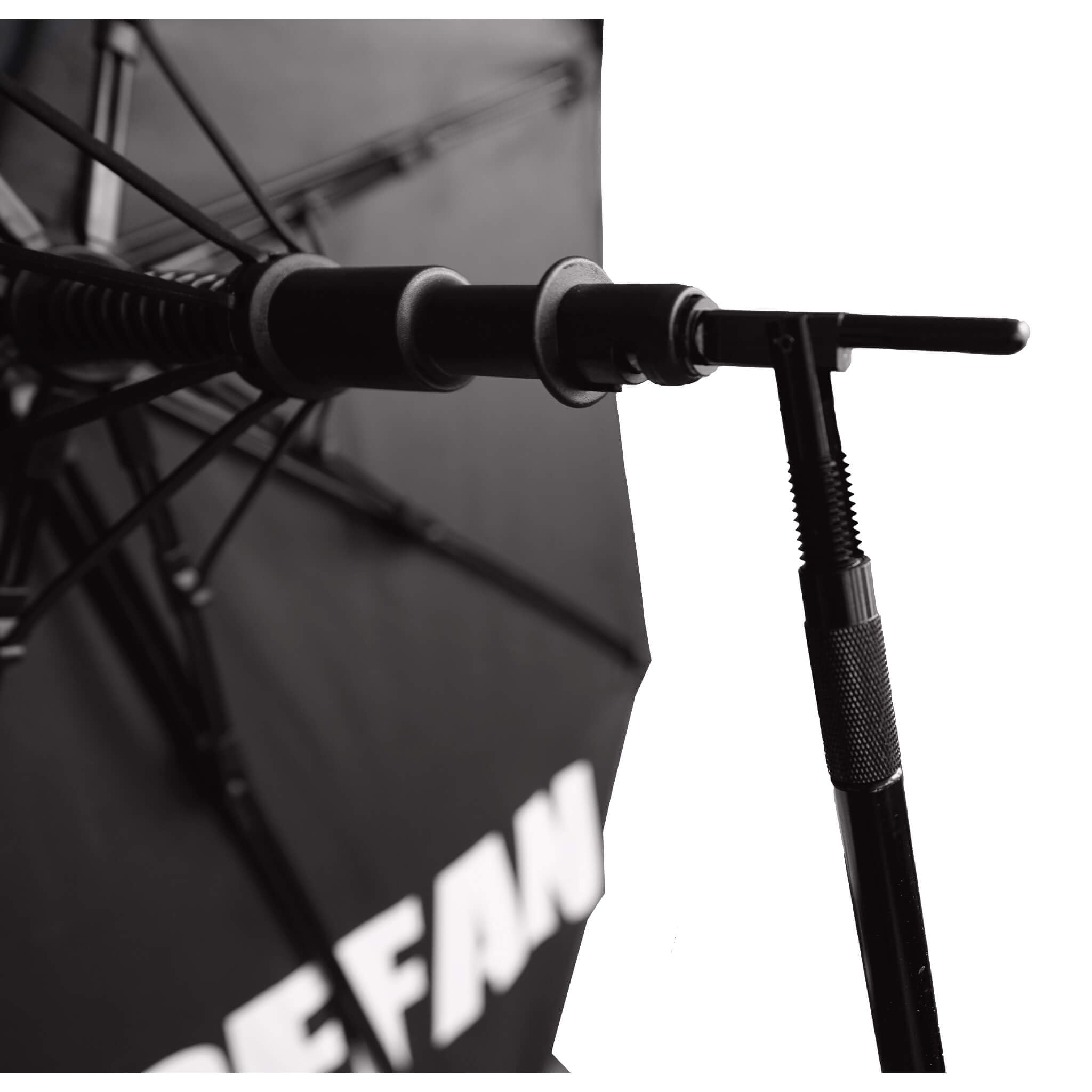 KILLERGEAR MooseFan - Señuelo universal para caza de alces de toros, ligero, despliegue rápido y plegable, 55 x 30 pulgadas, 2.8 libras