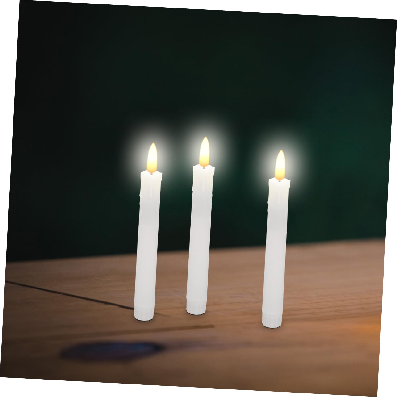 TEHAUX 6 Velas Cónicas a Pilas con Mando a Distancia y Efecto Parpadeante para Ambientación del Hogar en Blanco de Plástico