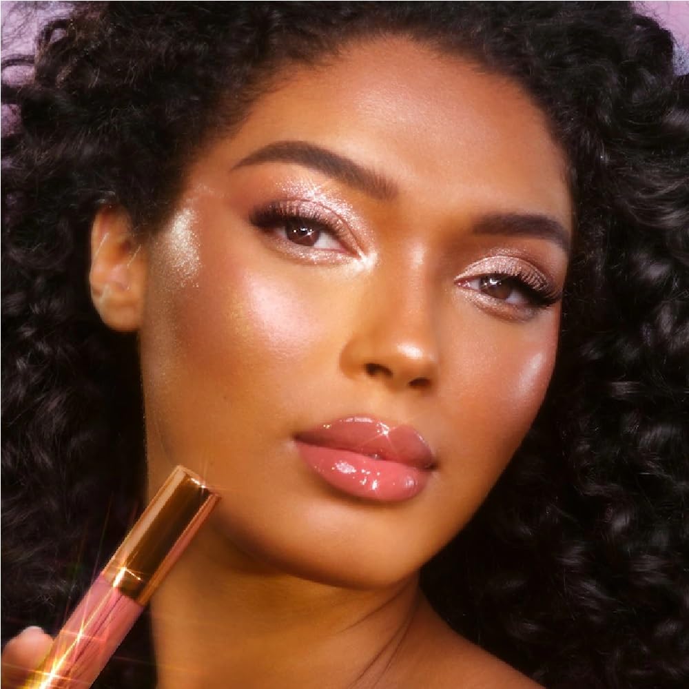 Charlotte Tilburry スプレー、ブロンザー、リップライナー3点！ Charlotte's Line, Define & Blur Lip Trio Gift Set | Charlotte Tilbury
