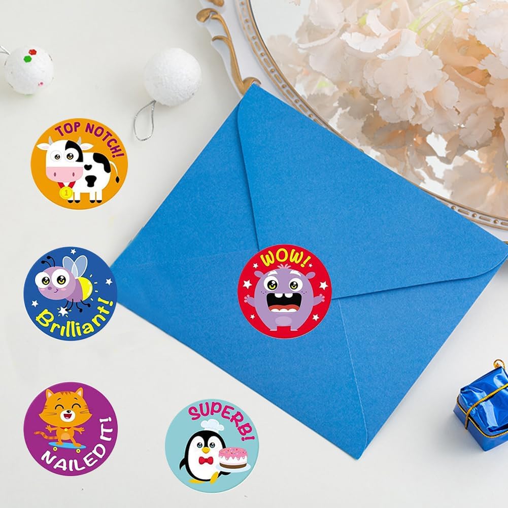 500Pcs Animal Stickers Roll 1in Adhesive Label Stickers 9 Designs Cartoon Animal Waterproof Classroom Reward Decals for Spring Bottle Scrapbook Journal Decor