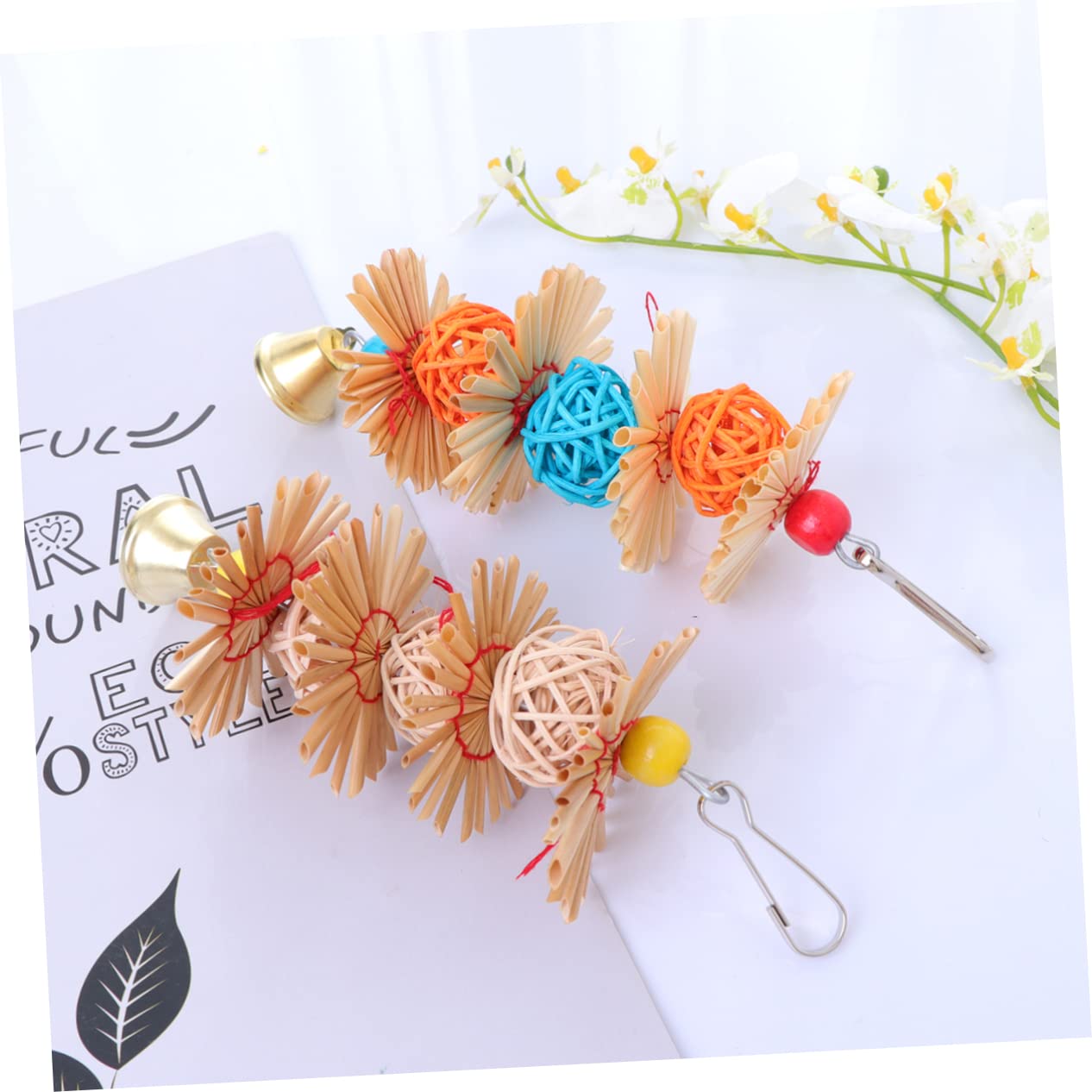 Mipcase Jouets à Mordre pour Perroquets Et Oiseaux Suspendus en Rotin Naturel, Lot De 2 Pièces, Adaptés pour Calopsittes Et Perruches, Jouet D’éveil pour Petits Oiseaux