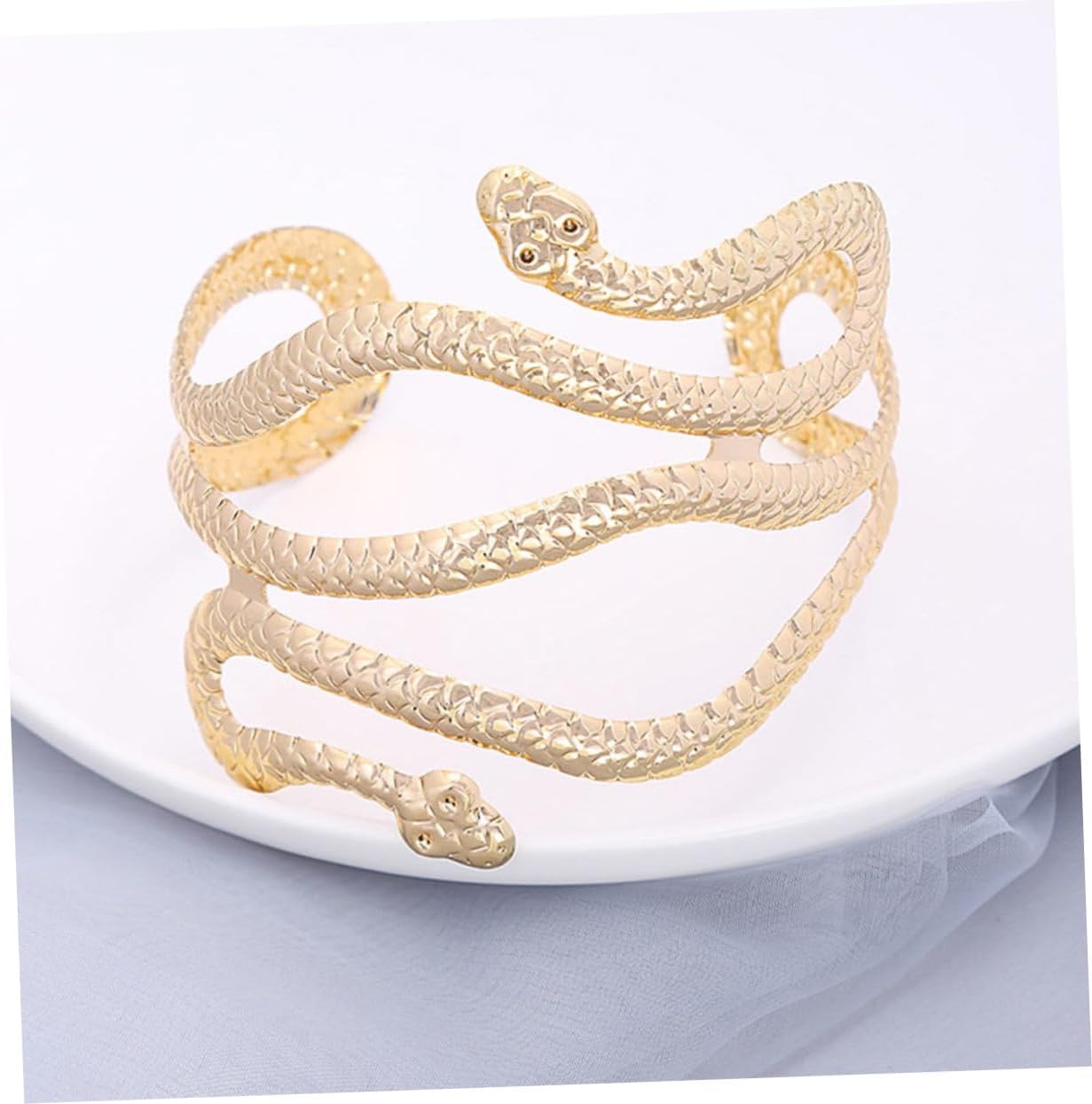 1Pc Exaggerating Snake Shape Punk Armband for Women Unique Metal Arm Jewelry Chic Design Statement Accessory Durable and Eye Catching