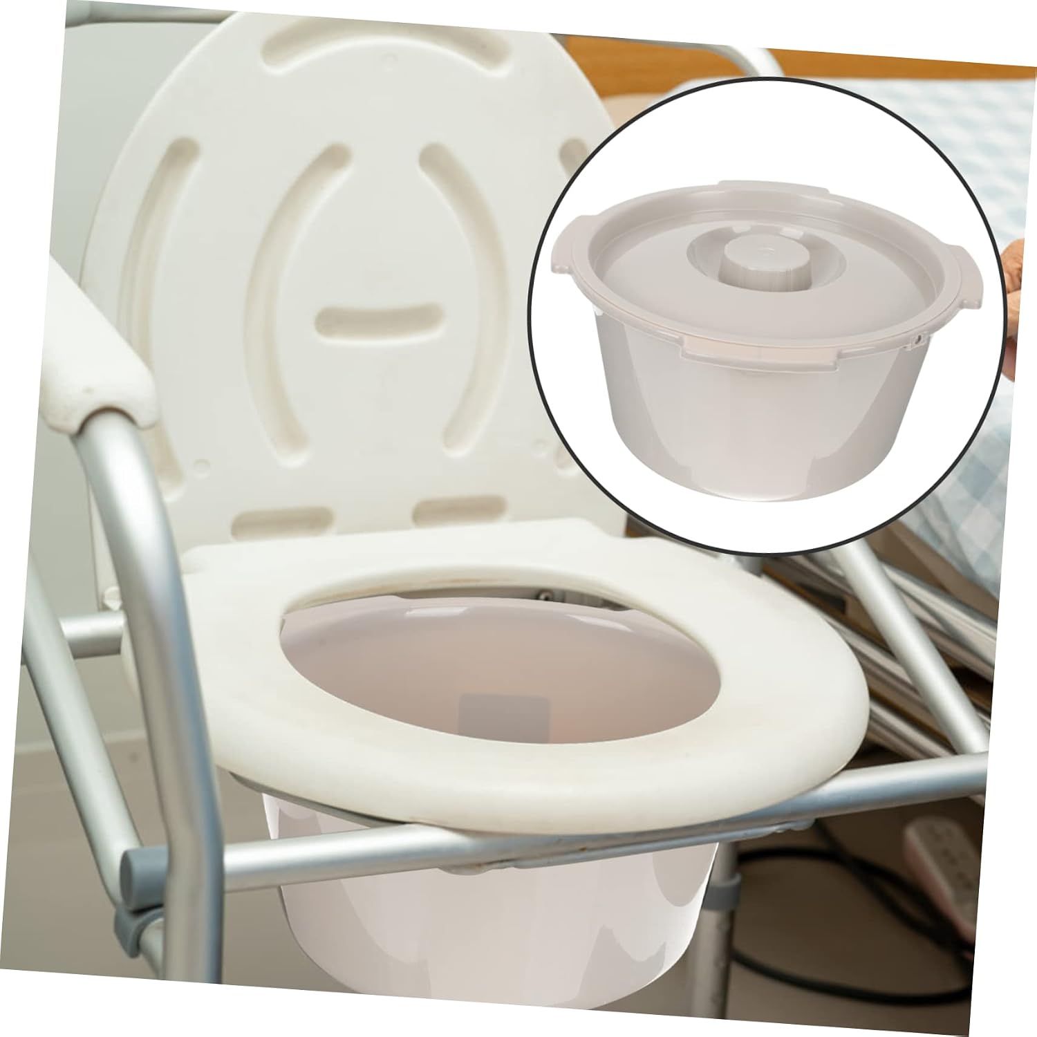 Elderly Commode Potty Chair with Thickened Lid Portable Chamber Pot for Seniors Pregnant Women Durable Urinal Bucket for Home Car and Camping Use