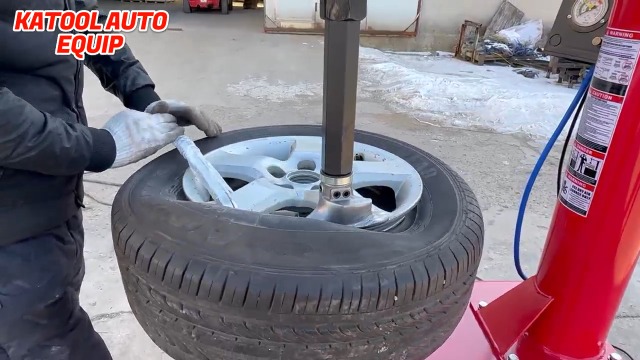 Changeur De Pneu Et équilibreur De Roue Katool 2.0 - Moteur Pour Jantes Jusqu'à 26 Pouces, Neuf, Pour Garage Ou Usage Intensif
