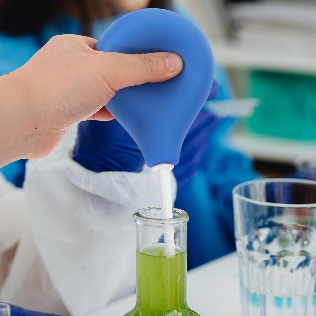 Alipis Pack of 2 Pipette Suction Ball Large Reusable for Precise Liquid Control Laboratory Applications Medical Use and Animal Feeding