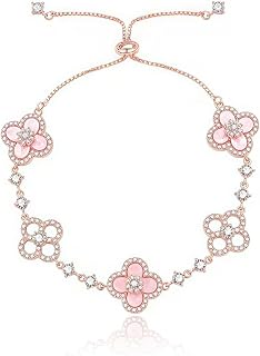 [Tessalyn] 女性用 四つ葉のクローバー ブレスレット ピンクシェルとジルコニアをあしらった 18Kゴールドの幸運の四つ葉のクローバーブレスレットエレガントなチェーン女性の少数の贅沢で洗練された手飾り
