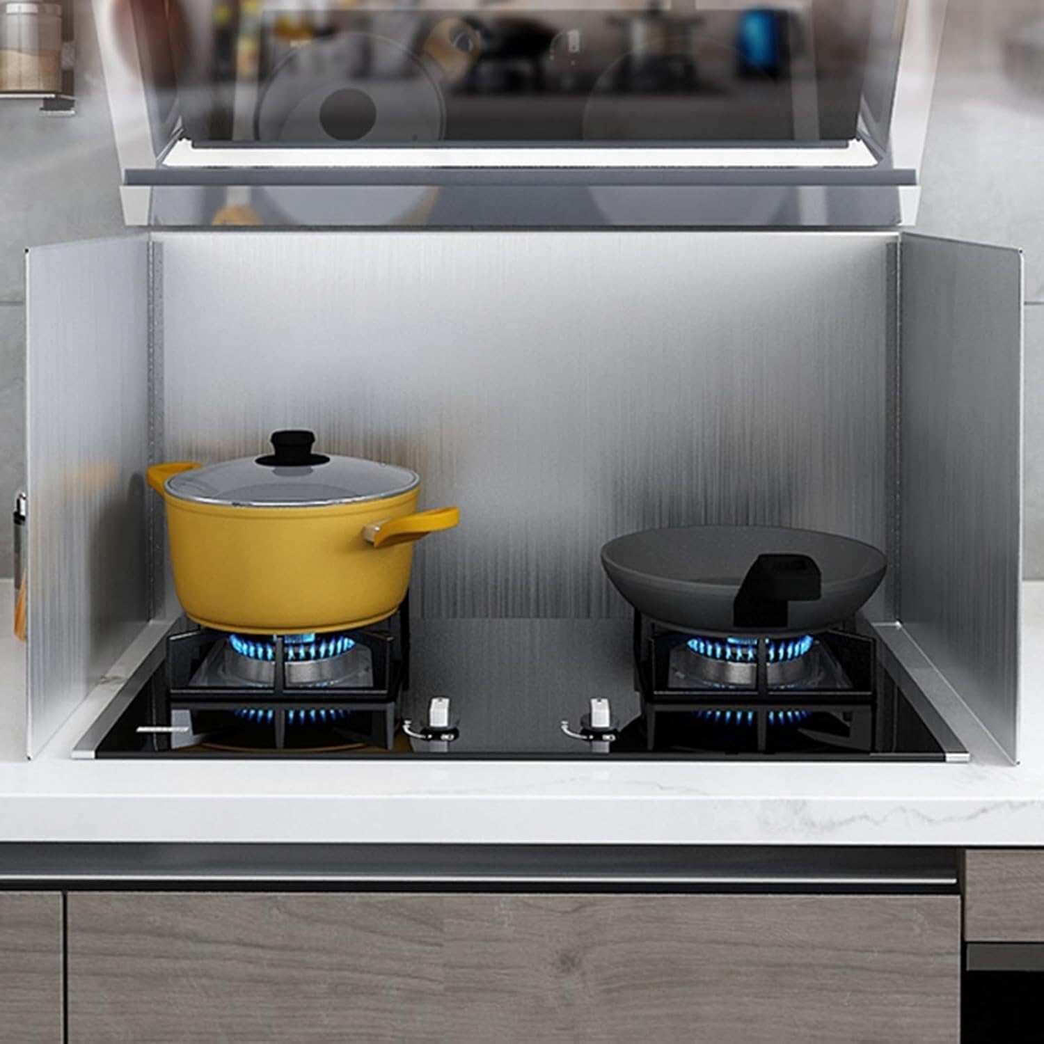 Barrière anti-graisse en acier inoxydable pour cuisiner proprement sans taches