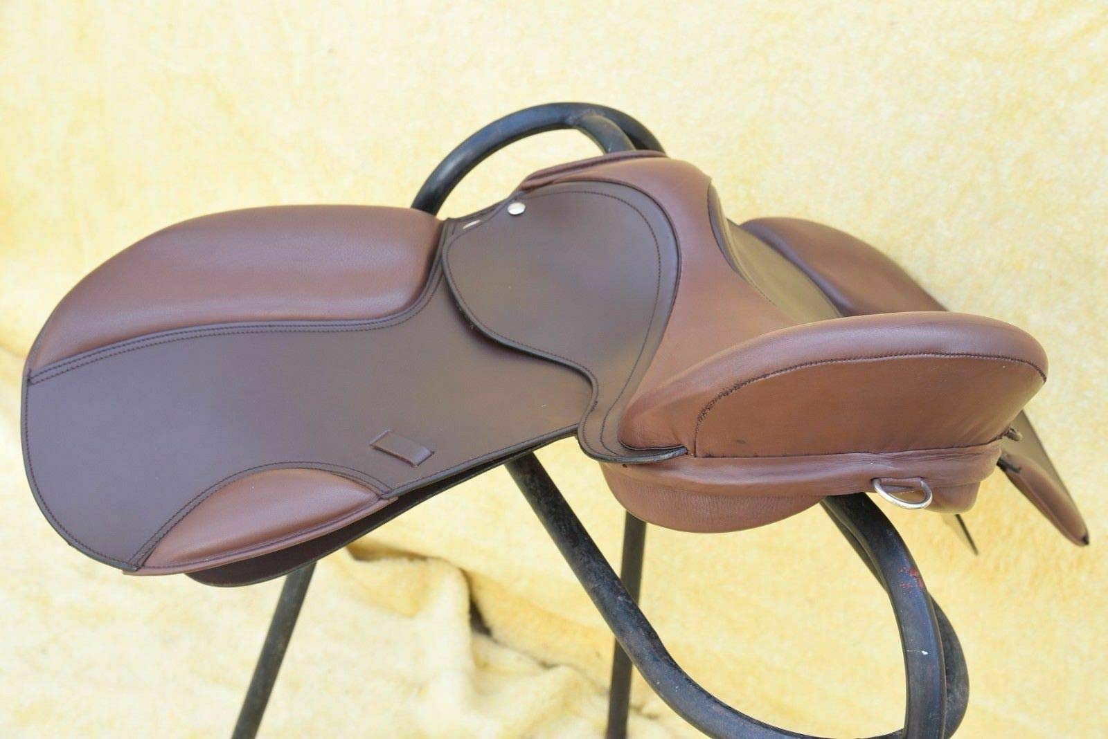 Barefoot LONDON : Selle pour dressage et randonnée - Barefoot | Selle