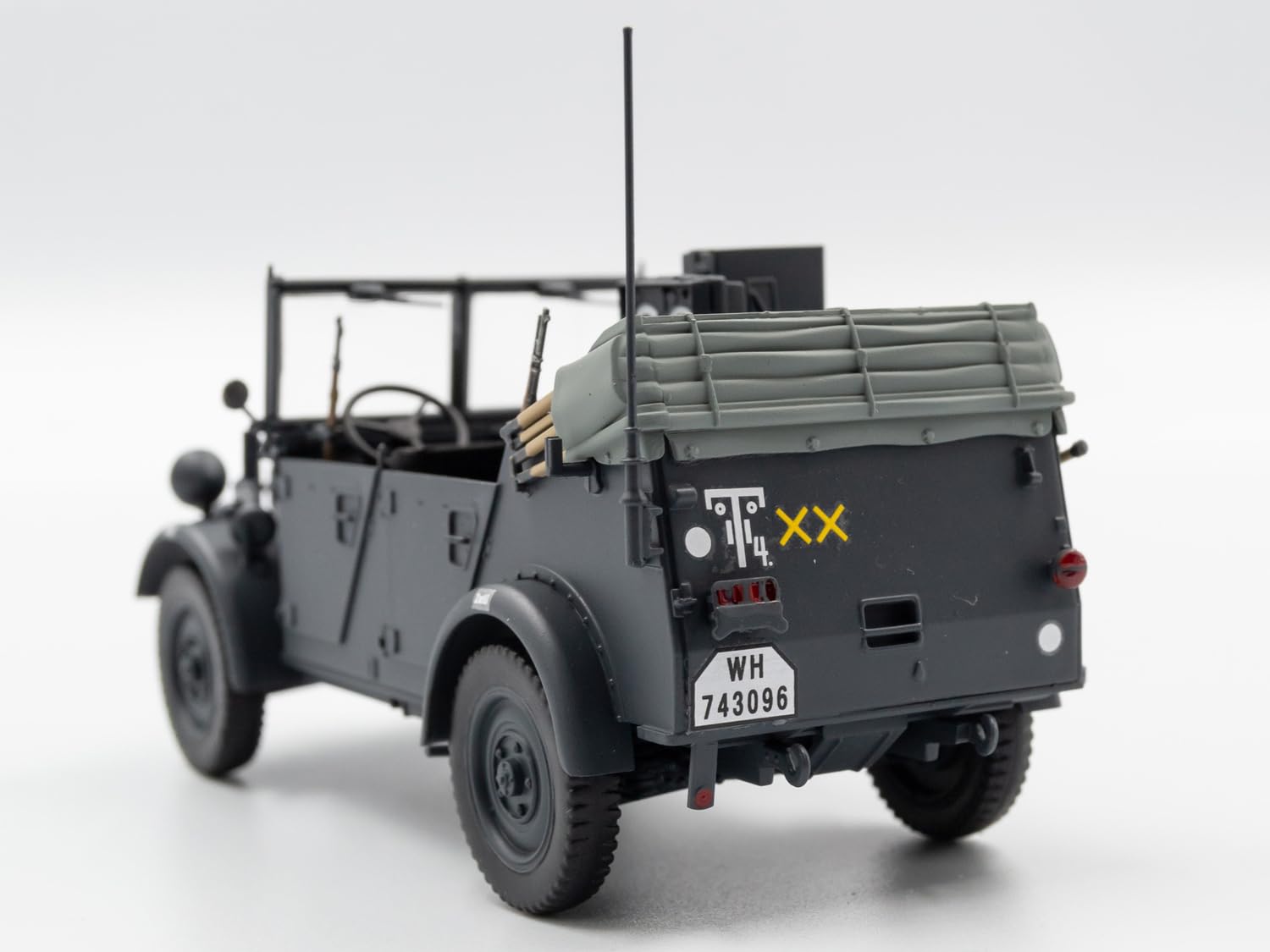 ICM ICM35583 1:35-le.gl.Einheitz-Pkw Kfz.2