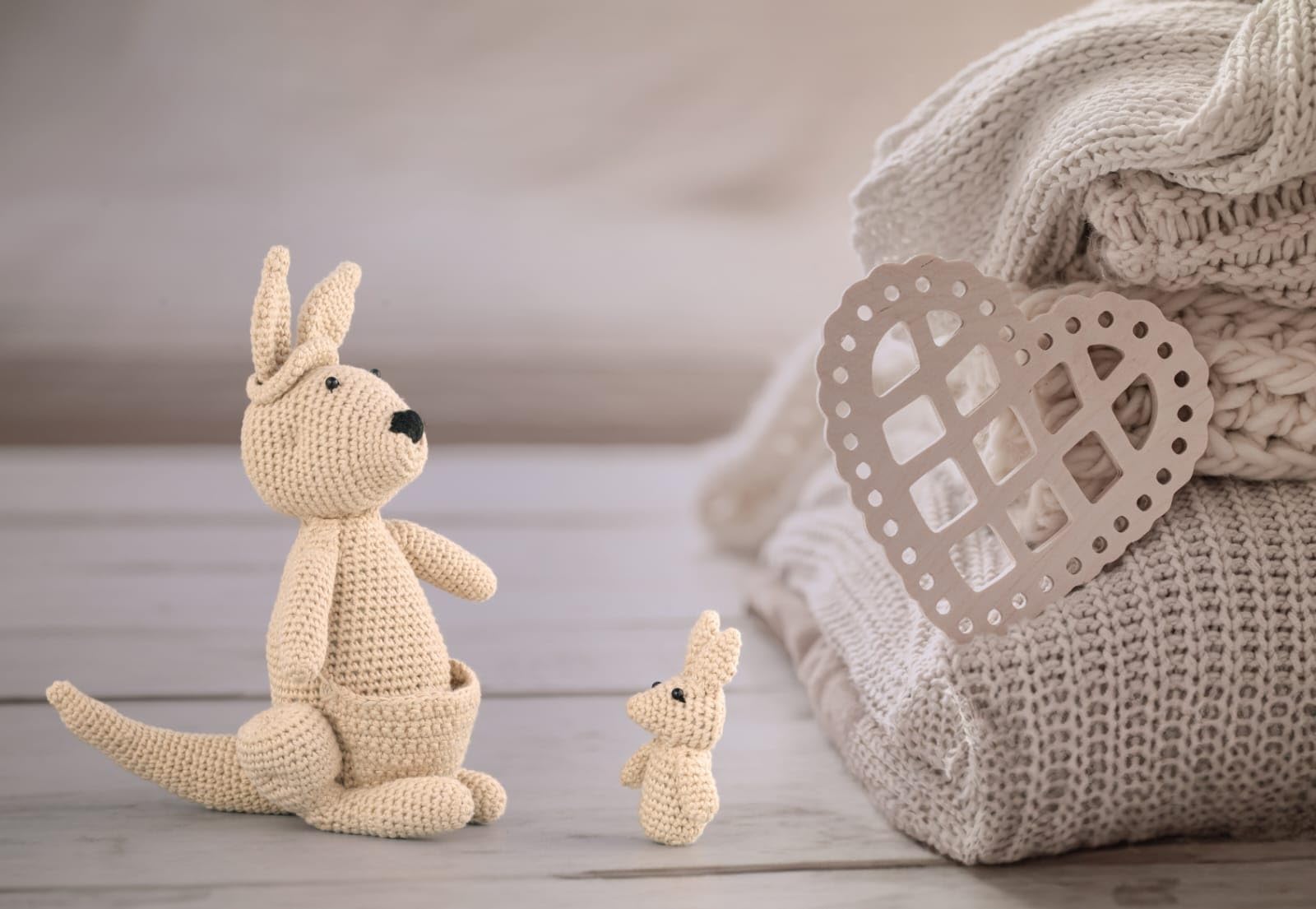 Cozy Joey Crochet Kangaroo with Baby (Beige)