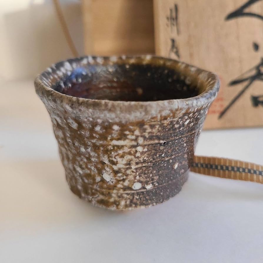 Amazon.co.jp: ぐい呑 羽石修二 笠間焼 高さ約5cm 口径約6.5cm