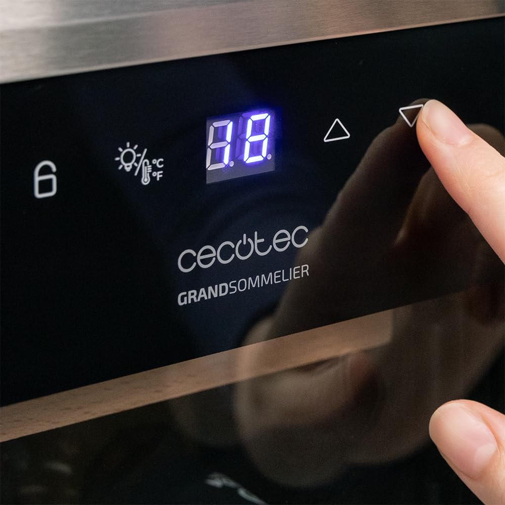 Cecotec Vinoteca 12 Botellas Bolero GrandSommelier 1230 CoolWood Compressor. 32 Litros, Sistema Compresor, Alto Rendimiento, Temperatura Regulable, Luz LED Interior, Control Táctil