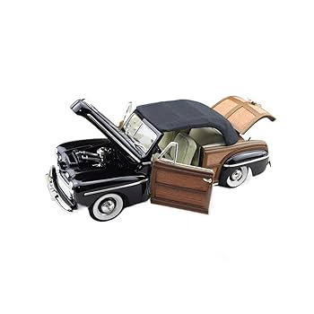 1/18 1946 Ford Sportsman ミニカー 1946 Ford Sportsman Woody Black 1/18 Diecast Model Car by