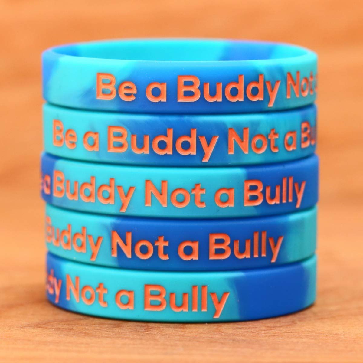 Amazon | SayitBands 「Three Be a Buddy Not a Bully」リストバンド 