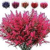 【Flores artificiales al aire libre】 Estas plantas artificiales de lavanda están diseñadas para la decoración al aire libre. Estas lavanda realistas dan un maravilloso encanto a tu porche delantero, pasarela, patio y jardín; las lavandas artificiales son perfectas para la decoración diaria, cumpleaños, vacaciones, bodas, sitios conmemorativos y proyectos de bricolaje.