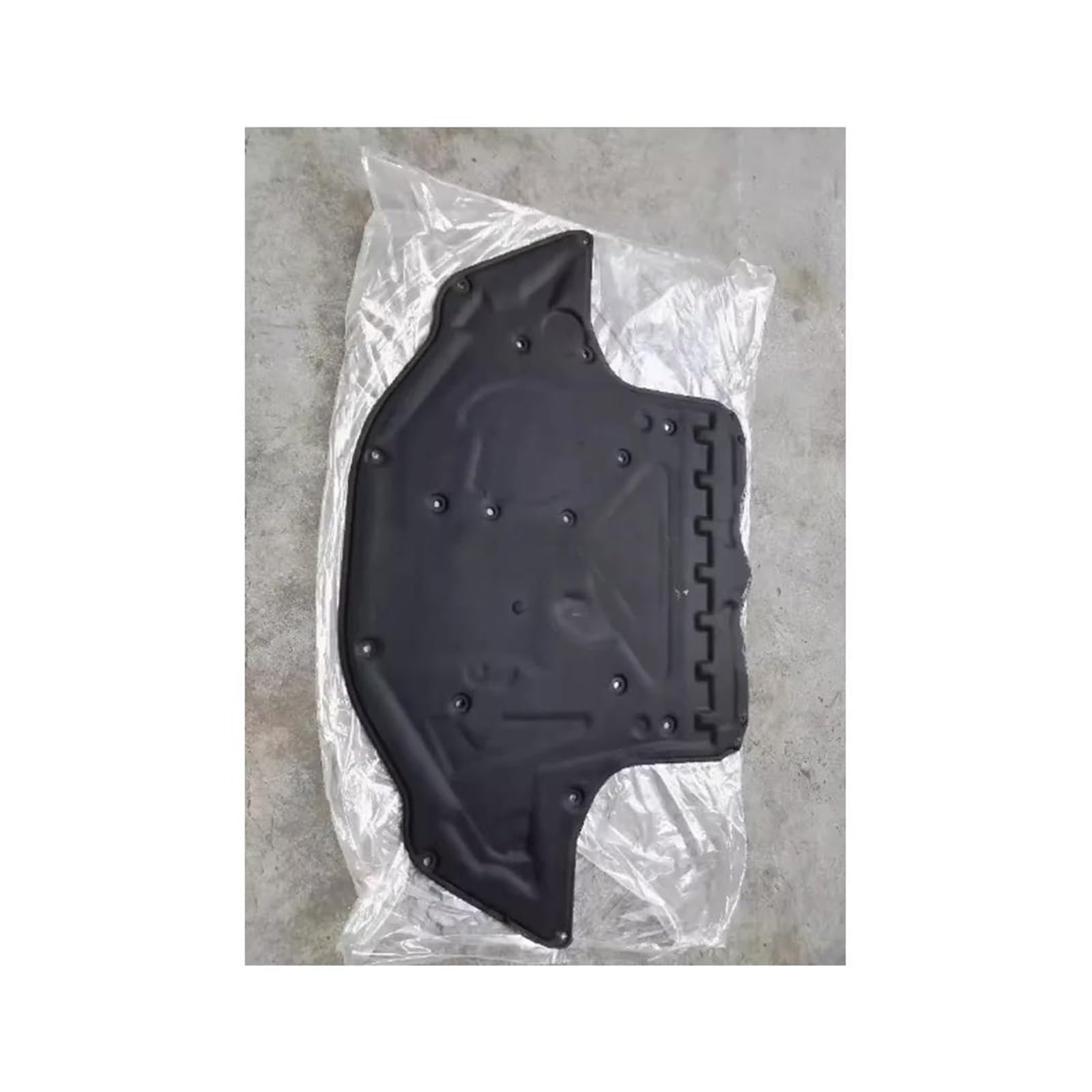 Tapis d'isolation thermique pour rénover le capot de votre Mercedes W211