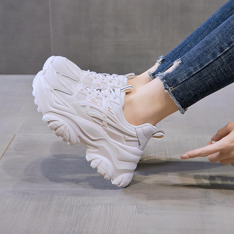 Leichte Trainer mit Dicker Sohle für Frauen, die lässige, atmungsaktive Laufschuhe tragen, Retro-Sneakers mit rutschfesten, stoßdämpfenden Schuhen für draußen