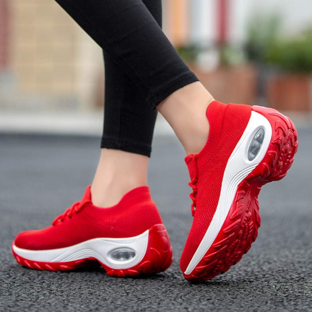 Holibanna 1Pair Casual Sports Shoes for Women Lace-up Fashion Sneakers Comfortable Outdoor Footwear with Chic Low-Cut Design for Long Walks and Travel Red