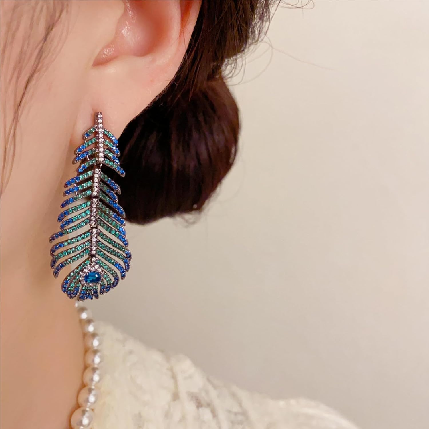 Exquisite Peacock Feather Tassel Earrings with Blue-Green Gradient Diamonds - Fashionable Retro Women's Jewelry - Image 5