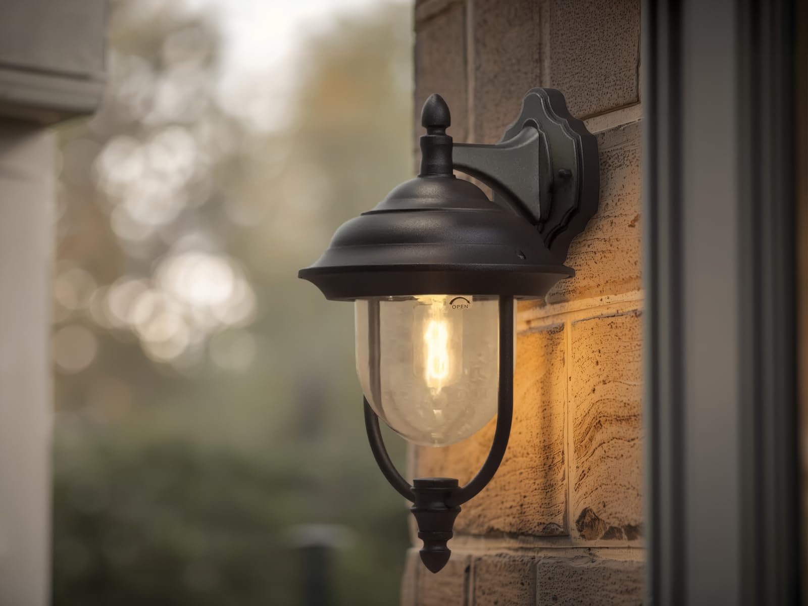 LED Außenwandlaterne hängend im Landhausstil, Höhe 46cm, Schwarz