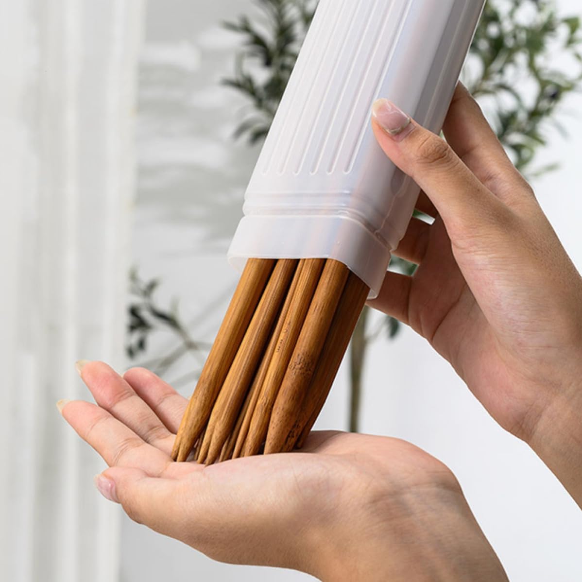 AUTSUPPL 2pcs Plastic Knitting Needle Storage Tubes for Hand Sewing Needles Easy to Carry with Enough Capacity for Daily Life Use Chic and Sturdy