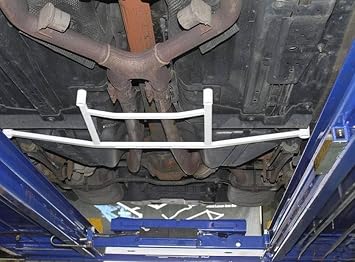 Ultra Racing 4-Point Rear Lower Bar Brace for F. MUSTANG S-1972 3.7 V6 10-14 UR-RL4-3125