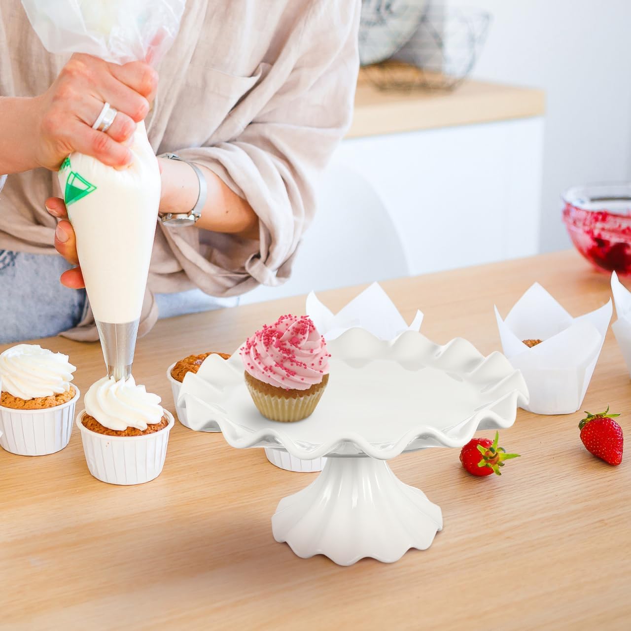 PRETYZOOM Ceramic Cake Stand 9.45 Inch Wavy Edge Pedestal Cupcake Stand for Parties Weddings Birthdays Elegant Ceramic Serving Tray Dessert Display