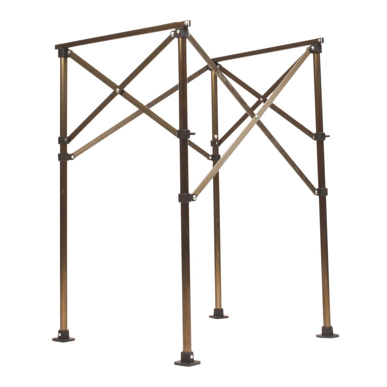 Coleman High Stand,20.25" H x 18.75" W x 28" L