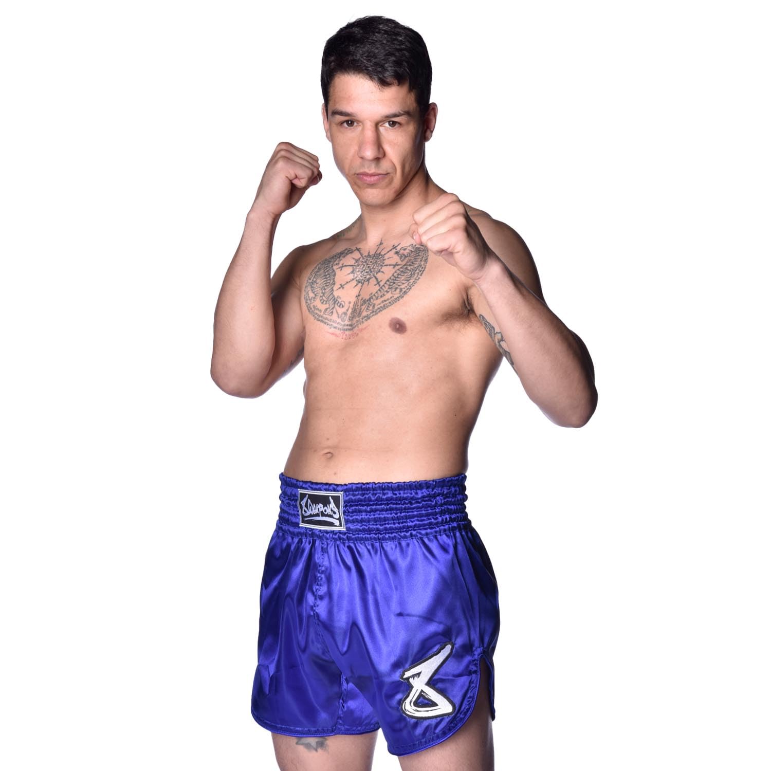 8 WEAPONS Muay Thai Shorts Strike, Violett, Kickboxhose für Training & Wettkampf, Thaibox Shorts Satin, Atmungsaktiv, Langlebig, Kampfsporthose für MMA, K1, Boxen, Thai Boxen