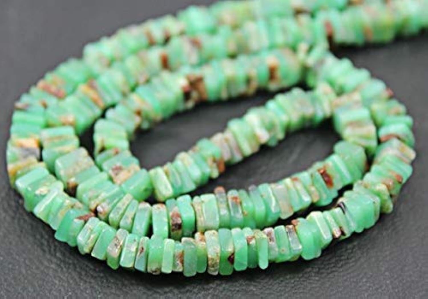 Chrysoprase verte en perles pour créer vos bijoux d'été et accessoires bohèmes