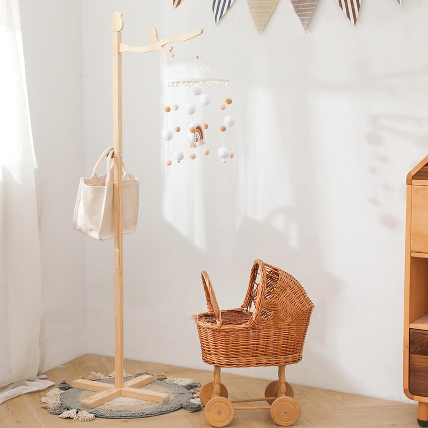 Baby Mobile Crib Holder Wooden Crib Mobile Arm, Floor Standing Crib Mobile Arm Strong Support Multifunctional Movable Baby Mobile Hanger Mobile Stand for Hanging Bed Bell