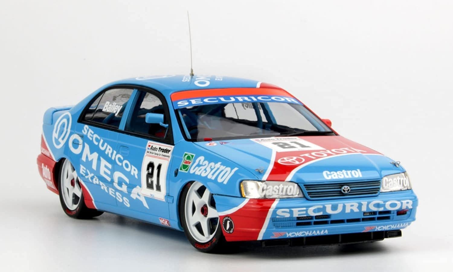 Platz /BEEMAX 1/24 Toyota Carina E 1993 BTCC Knockhill Winner Modello in plastica BX24031