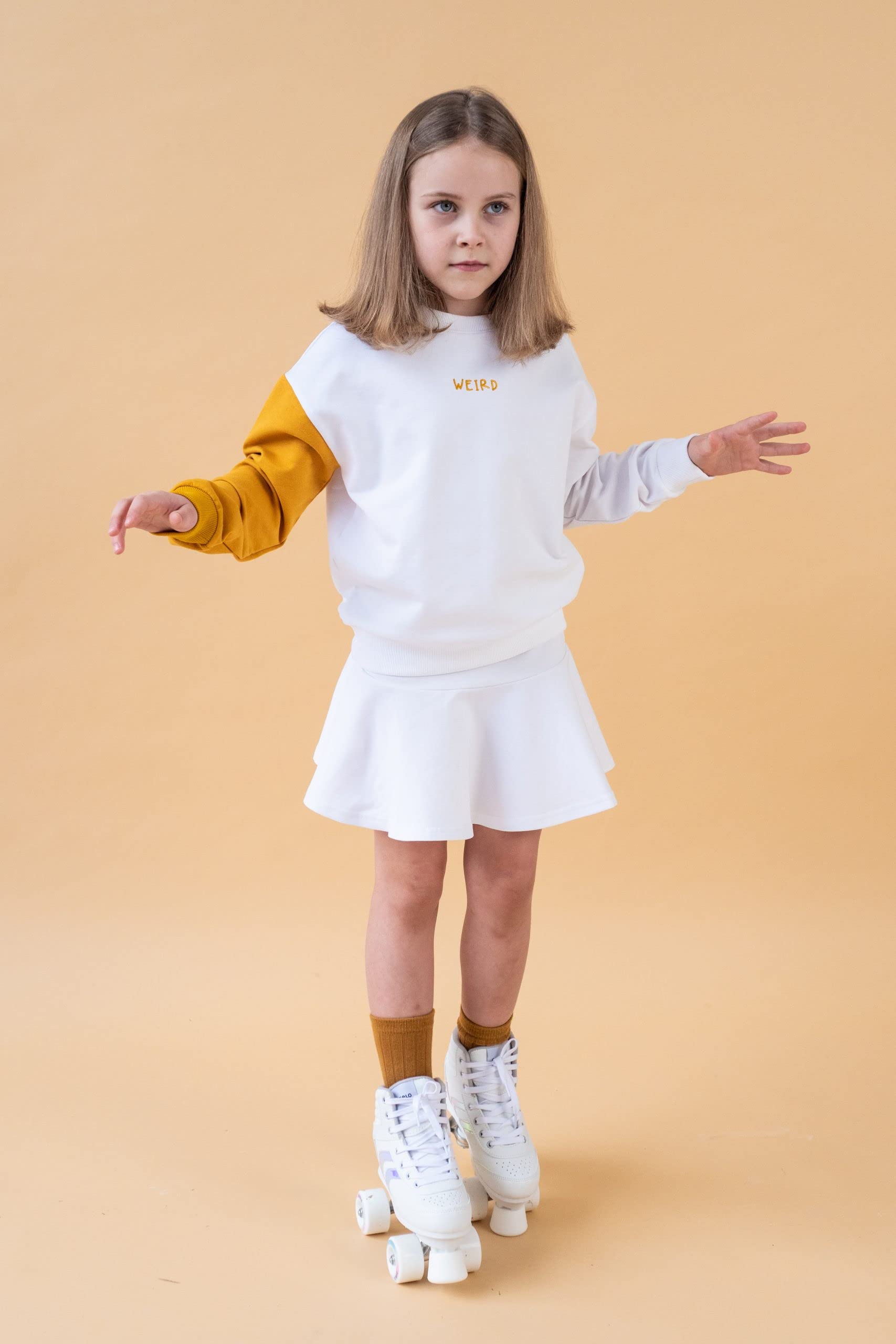 Smart&Cute Dres treningowy "WEIRDO" ręcznie robiony, ekologiczny materiał. Idealny do szkoły lub na zewnątrz. Kombinezon dla dziewcząt. Wygodny na zewnątrz/wewnątrz, dzieci, do szkoły, na czas wolny.