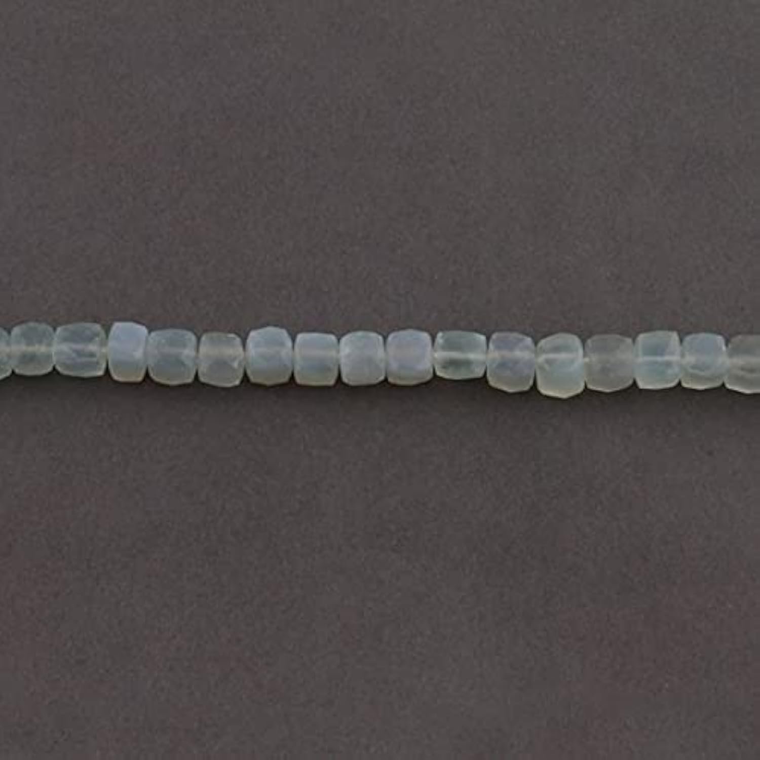 Perles Calcédoine Aqua Naturelle Cube Facetté Briolettes 6mm 8mm