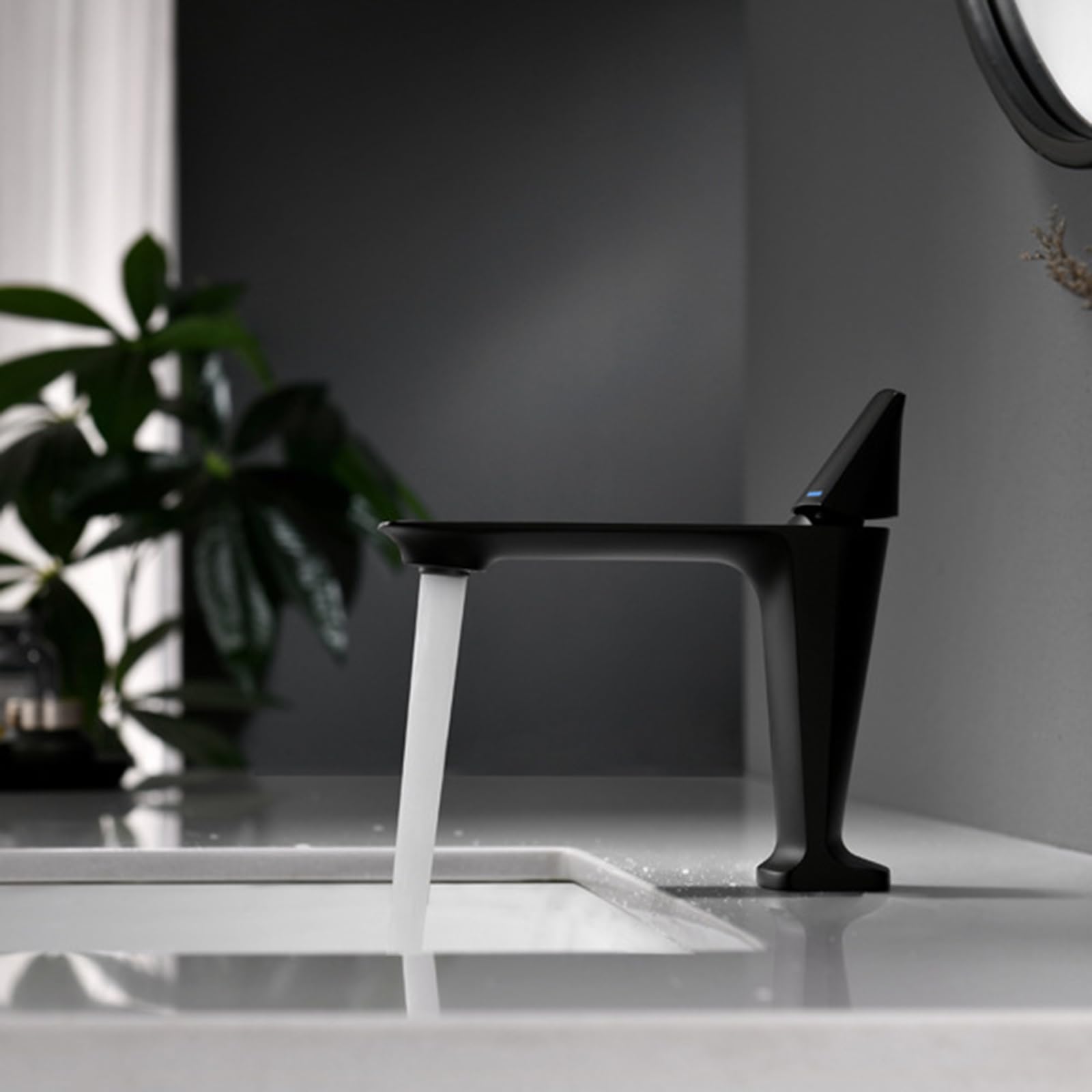 Robinet mitigeur de lavabo noir à 1 trou G1/2 en laiton pour salle de bain moderne