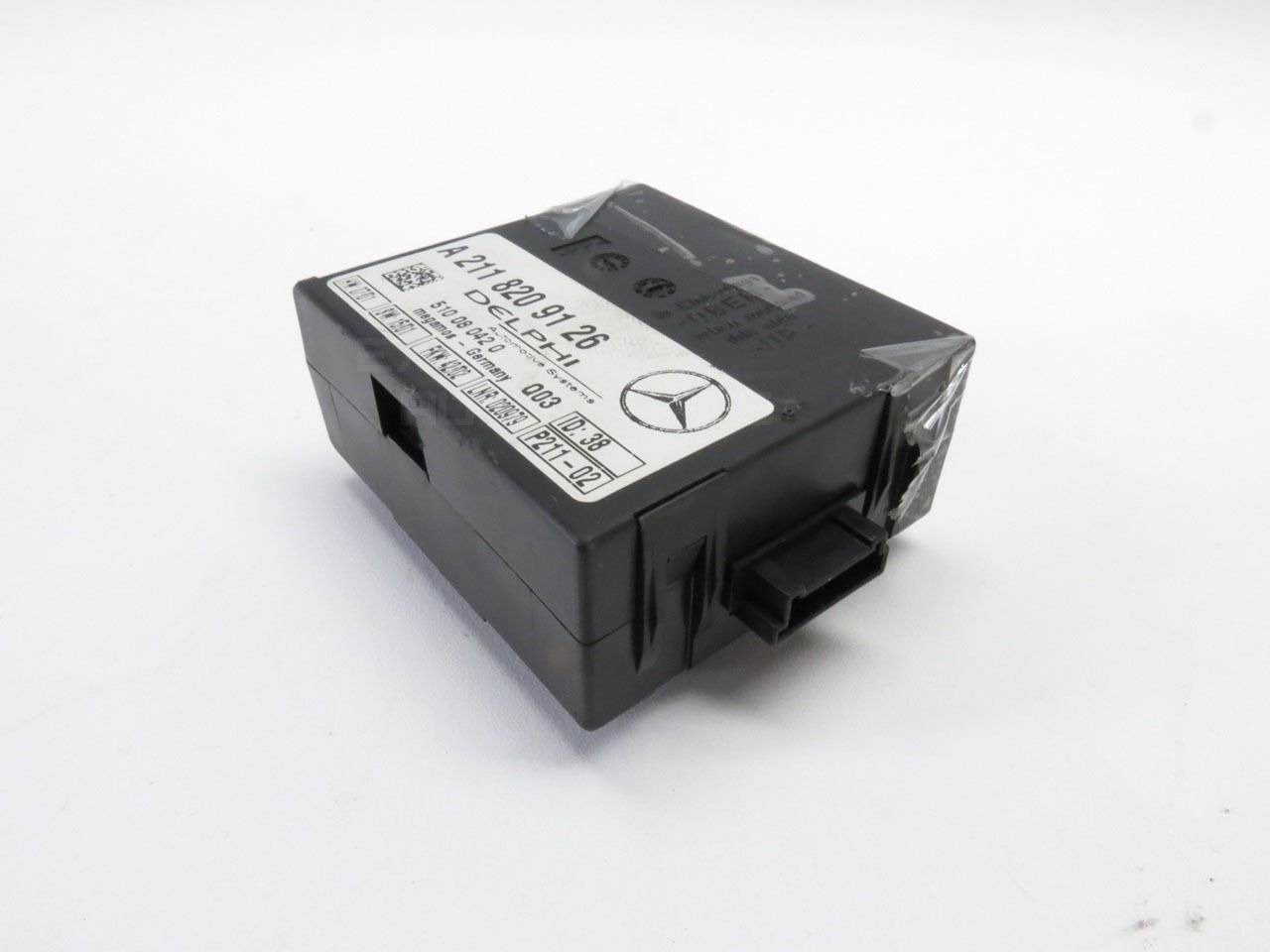 Genuine Mercedes-Benz Control Module 211-820-91-26