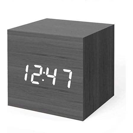 Kaever Reveil Numerique A Del Multifonctions En Bois Avec Affichage Heure Date Et Temperature Carre Noir Amazon Fr Cuisine Maison