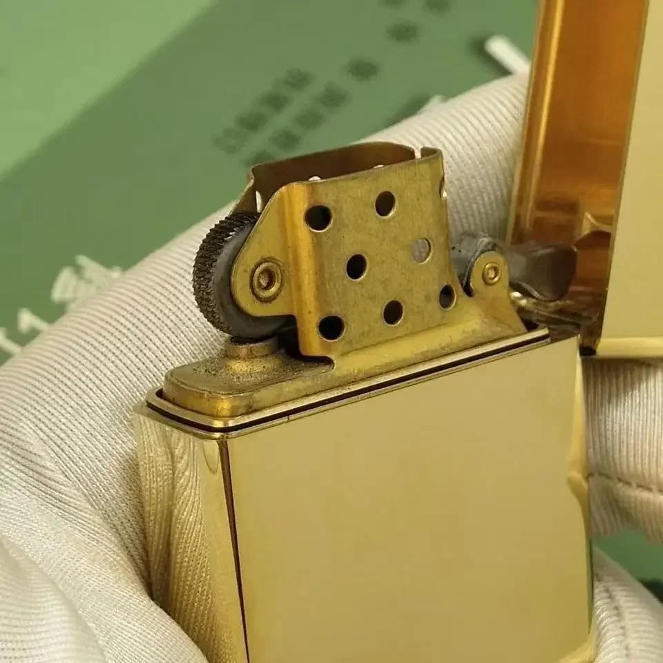 Encendedor Zorro 912S de Latón con Estuche miniatura 3