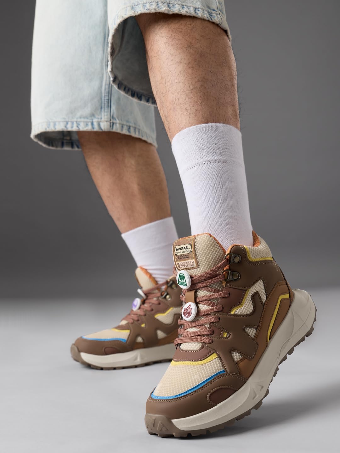 The Souled Store Avatar: Elements - Zapatillas altas para hombre y niño, color marrón y beige y blanco roto para la calle, zapatillas deportivas de poliuretano y malla, entresuela de Phylon, suela