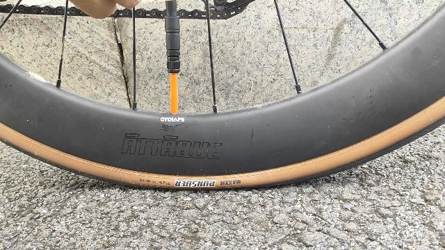 Amazon | CYCLAMI AM6 自転車用 電動空気入れ 130PSI ロードバイク