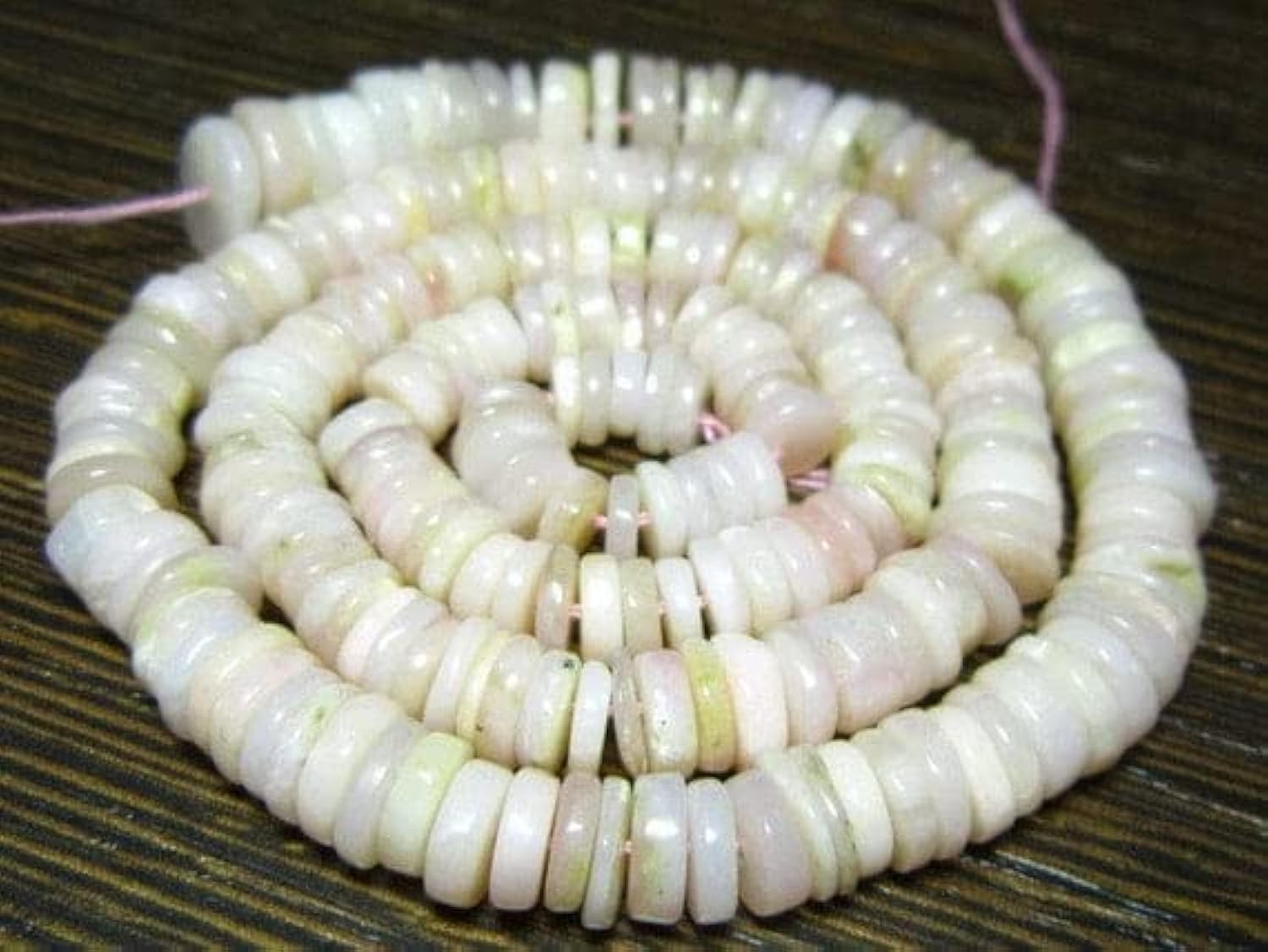 Peruvian Pink Opal Heishi en opale rose véritable 5-7mm pour éliminer les perles irrégulières