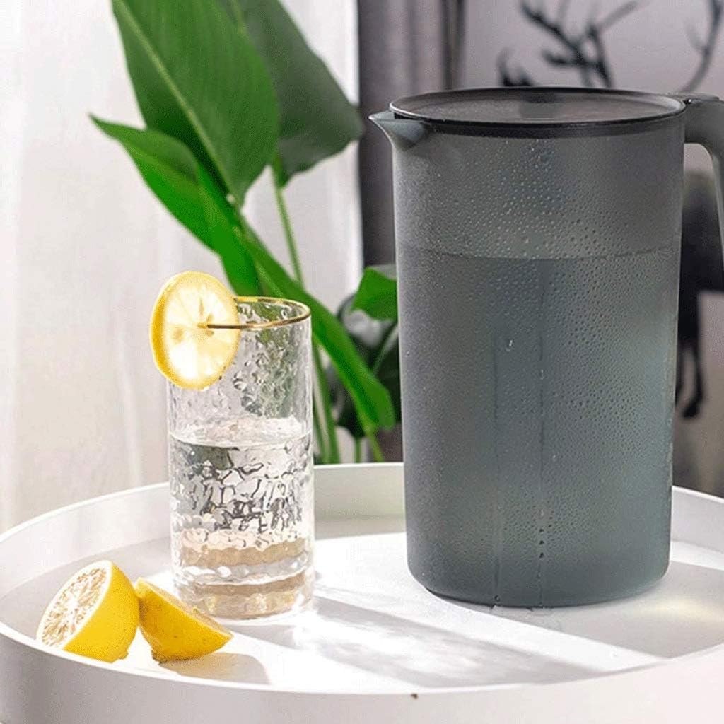 Large Plastic Pitcher with 4 water cup Lid Heat Resistant Hot Cold Water Carafe Jug for Juice Beverage Jar Ice Tea Kettle