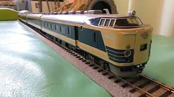 カツミ模型 HOゲージ 581系 寝台特急　4両 Amazon.co.jp: HOゲージ 581系特急寝台列車 カツミ製4両セット