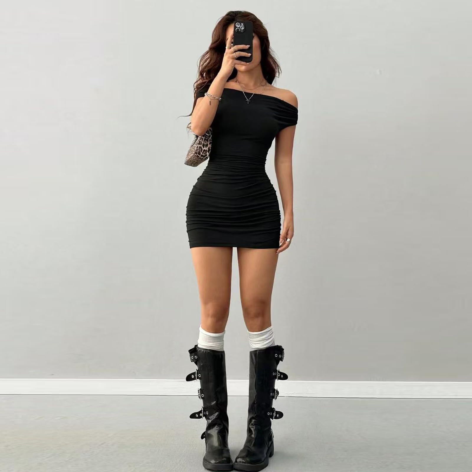 Vestito Sexy Donna Mini Abito Elegante Spalle Scoperte Abito Sera Corto a Pieghe Vestiti Estate Aderente Curvy Bodycon Abiti Che Abbracciano L'anca Tubino per Festa Discoteca Club Cerimonia