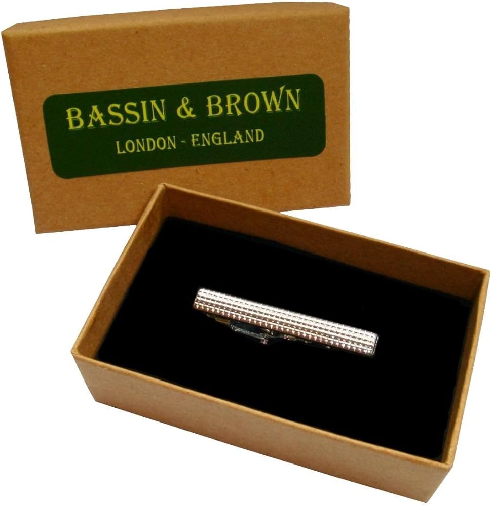 毎日つけたい！バー ストラス BARSHINE シルバー Amazon.co.jp: シルバーTextured Tie Bar by Bassinとブラウン