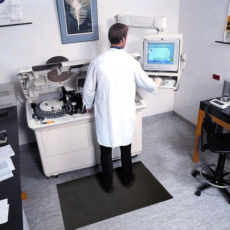 Techni-Pro 758ST535 - V-Grooved Vinyl Floor Mat, Gray, 3' x 5'