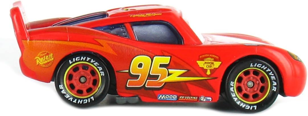 Disney Pixar Cars Hudson Hornet Piston Cup Lightning McQueen Diecast Vehicle