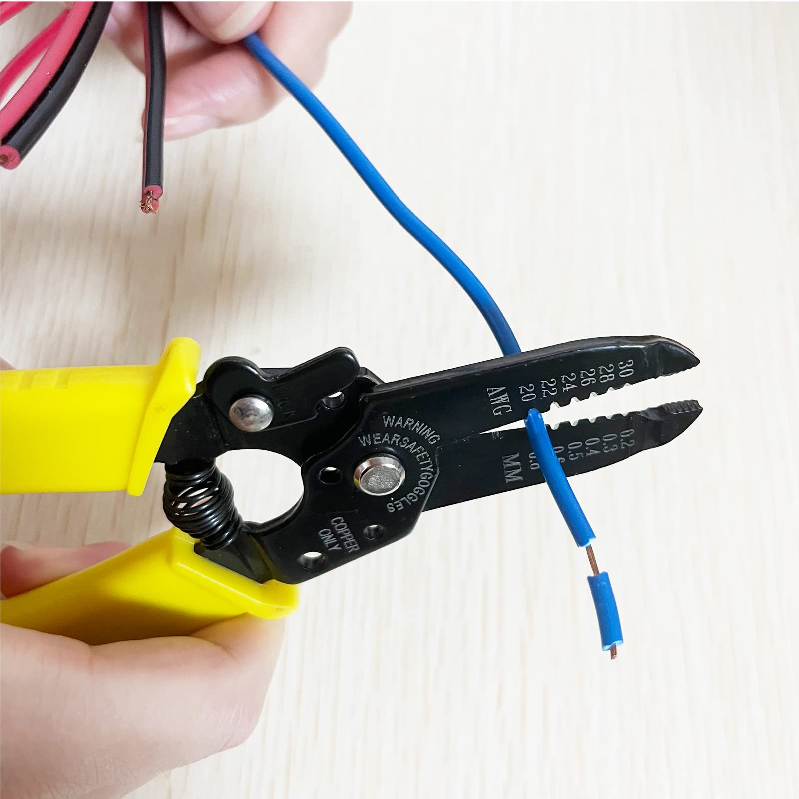 Cortador de alambre profesional de precisión multifunción para alambre sólido de 20 a 30 AWG y alambre trenzado, herramienta de pelado de cables de 6.5 pulgadas, paquete de 2